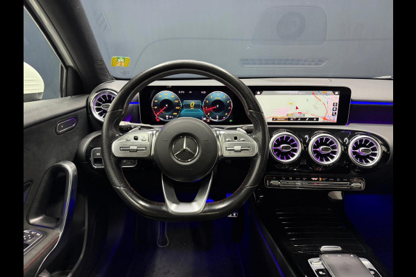 Mercedes-Benz A-Klasse 180 Business Solution AMG NAP Pano Sfeer Camera Dodehoek