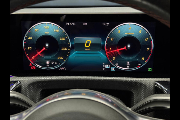 Mercedes-Benz A-Klasse 180 Business Solution AMG NAP Pano Sfeer Camera Dodehoek