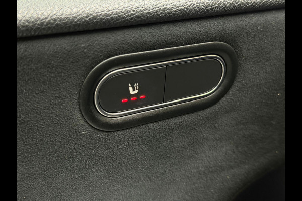Mercedes-Benz A-Klasse 180 Business Solution AMG NAP Pano Sfeer Camera Dodehoek
