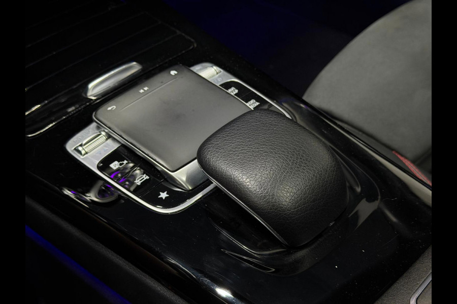 Mercedes-Benz A-Klasse 180 Business Solution AMG NAP Pano Sfeer Camera Dodehoek