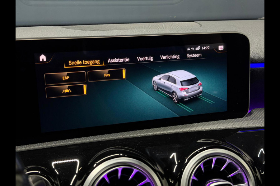 Mercedes-Benz A-Klasse 180 Business Solution AMG NAP Pano Sfeer Camera Dodehoek