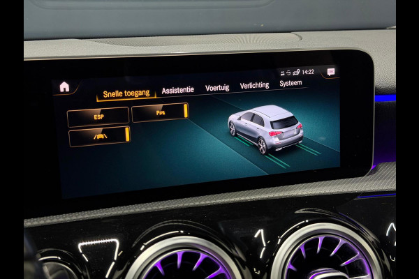 Mercedes-Benz A-Klasse 180 Business Solution AMG NAP Pano Sfeer Camera Dodehoek