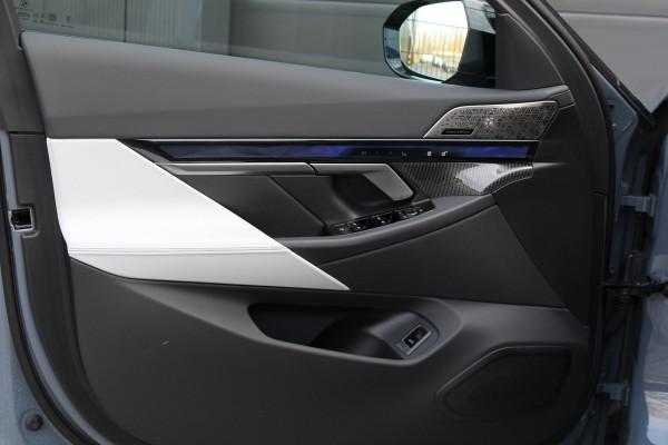 BMW 5 Serie Touring M5 | KERAMISCH | BTW | M-DRIVE PROFESSIONAL | CARBON SPLITTER | COMFORT-PACK | ALCANTARA | 4X STOELVERW |