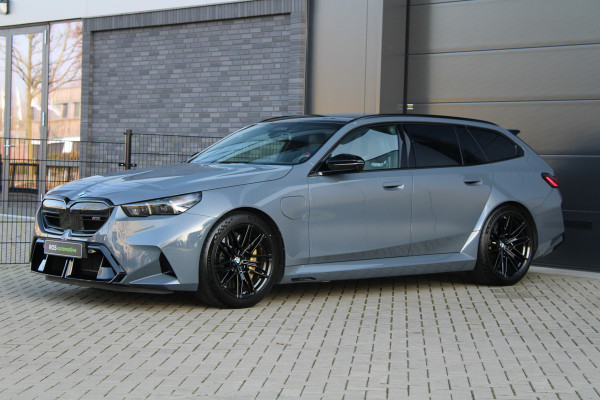 BMW 5 Serie Touring M5 | KERAMISCH | BTW | M-DRIVE PROFESSIONAL | CARBON SPLITTER | COMFORT-PACK | ALCANTARA | 4X STOELVERW |