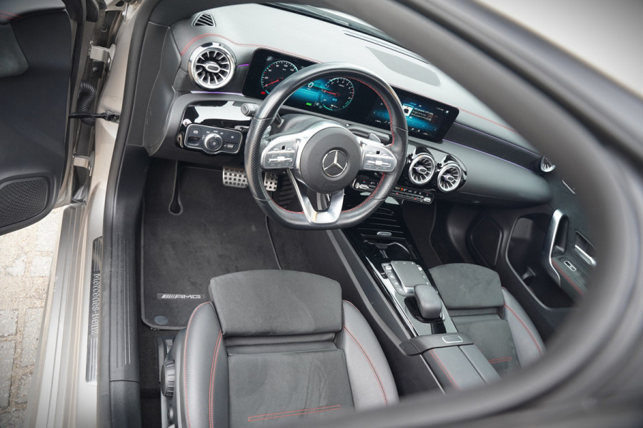 Mercedes-Benz CLA-Klasse Shooting Brake 250 e Premium | Panoramadak | Stoelverwarming | Multibeam LED | Keyless | Camera | Ambiance Verlichting | Cruise Control | SOH 95,87%