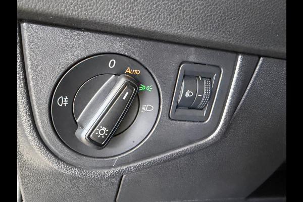 Volkswagen Taigo 1.0 TSI AIRCO APPLE CARPLAY STOELVERWARMING CRUISE PDC START/STOP BLUETOOTH