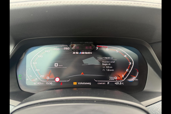 BMW X5 M50i High Executive | M-Sport | Panoramadak | 360* Camera | Skylounge | Laser | Elektrische Trekhaak |