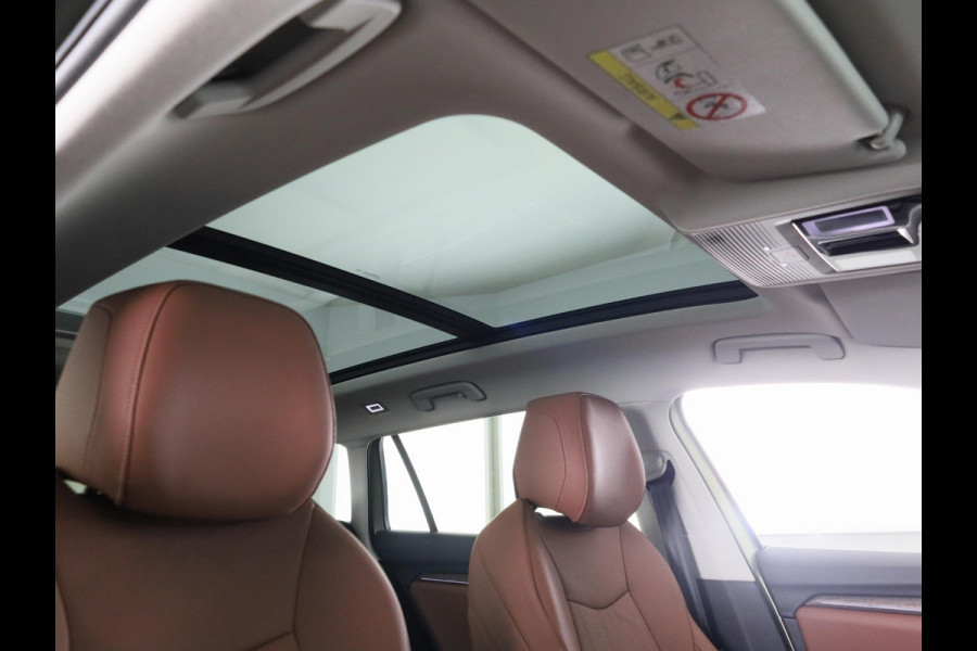 Škoda Superb Combi 1.5 TSI MHEV First Edition 150pk | Panoramadak | Leder | Light & View | Verlengde garantie | 19 inch Lichtmetalen velgen