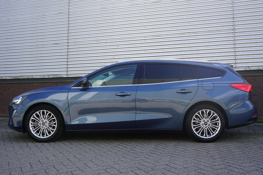 Ford FOCUS Wagon 1.0 EcoB.125PK Titanium Bus./Trekhaak/17Inch/B&O/ Winterpakket/Dealeronderhouden.