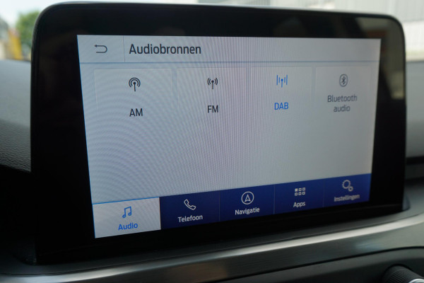 Ford FOCUS Wagon 1.0 EcoB.125PK Titanium Bus./Trekhaak/17Inch/B&O/ Winterpakket/Dealeronderhouden.