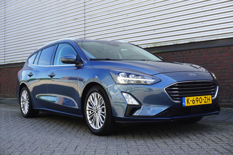 Ford FOCUS Wagon 1.0 EcoB.125PK Titanium Bus./Trekhaak/17Inch/B&O/ Winterpakket/Dealeronderhouden.