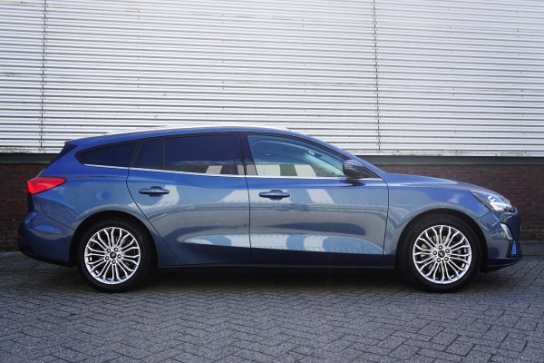 Ford FOCUS Wagon 1.0 EcoB.125PK Titanium Bus./Trekhaak/17Inch/B&O/ Winterpakket/Dealeronderhouden.