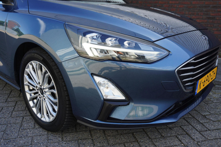 Ford FOCUS Wagon 1.0 EcoB.125PK Titanium Bus./Trekhaak/17Inch/B&O/ Winterpakket/Dealeronderhouden.