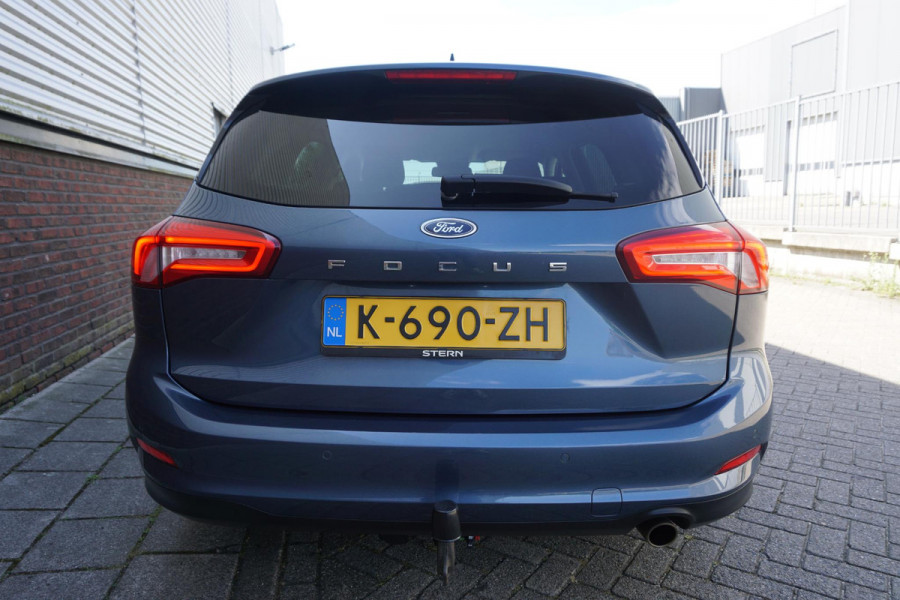 Ford FOCUS Wagon 1.0 EcoB.125PK Titanium Bus./Trekhaak/17Inch/B&O/ Winterpakket/Dealeronderhouden.