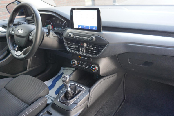 Ford FOCUS Wagon 1.0 EcoB.125PK Titanium Bus./Trekhaak/17Inch/B&O/ Winterpakket/Dealeronderhouden.