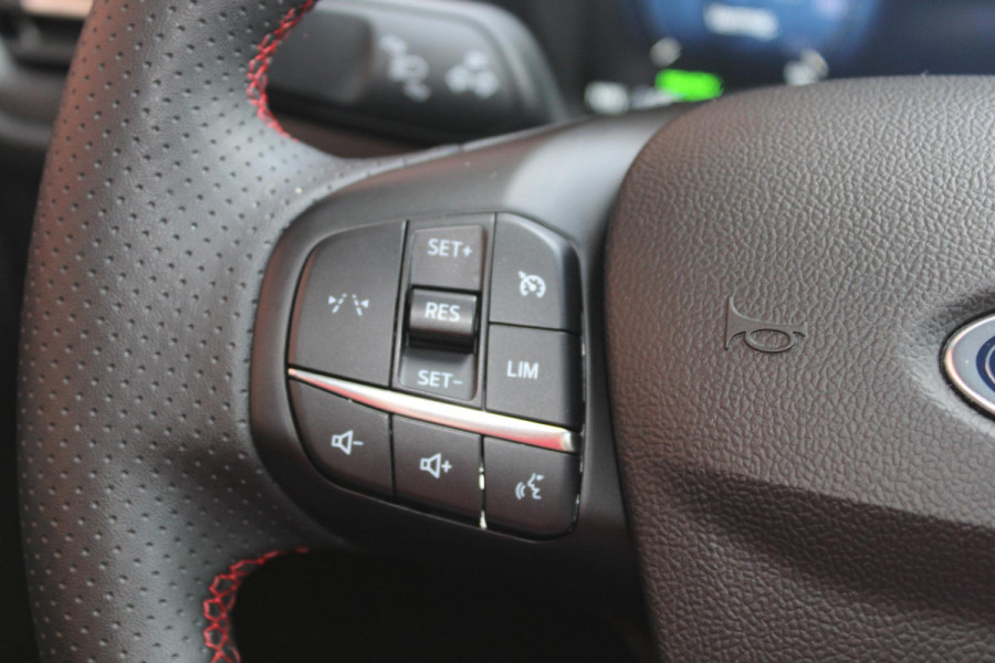 Ford Kuga 2.5 PHEV ST-Line | Wegklapbare Trekhaak | Winterpack | Camera | Climate Control | Cruise Control | Privacy Glass