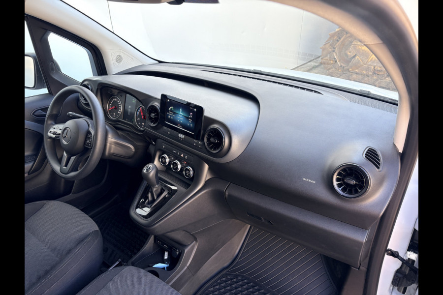 Mercedes-Benz eCitan 112 51 kWh 122PK L1 Base 284 WLTP 98,8 (SOH) MBUX Trekhaak 75kW Snelladen Apple Carplay Cruise Control Laadkabel