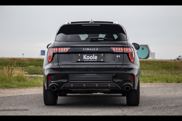 Lynk & Co 01 1.5 BLACK LINE / PANORAMA DAK / 360 CAMERA / CARPLAY / STOELVERWARMING