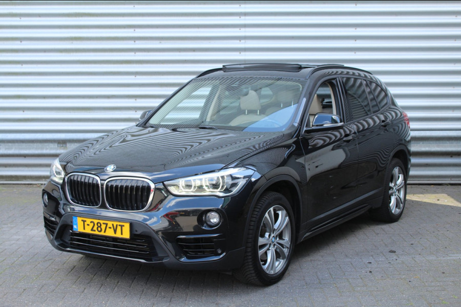 BMW X1 SDrive18i 140pk High Executive AUTOMAAT Panoramadak