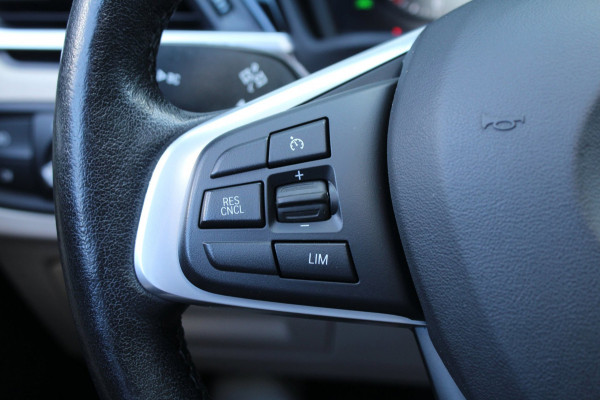 BMW X1 SDrive18i 140pk High Executive AUTOMAAT Panoramadak