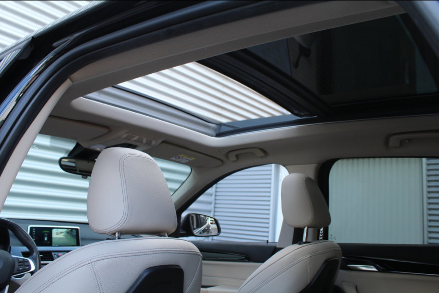 BMW X1 SDrive18i 140pk High Executive AUTOMAAT Panoramadak