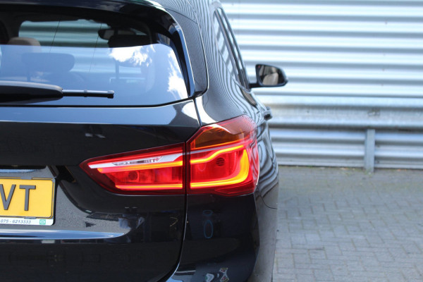 BMW X1 SDrive18i 140pk High Executive AUTOMAAT Panoramadak