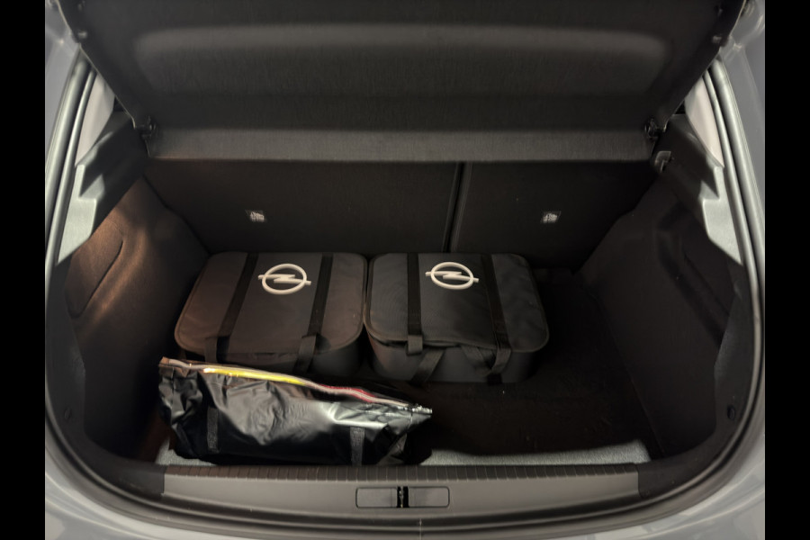 Opel Corsa Electric Edition 50 kWh | Stuurwiel & Voorstoelen Verwarmd | Soh (batterijcheck) Waarde 99,2 %