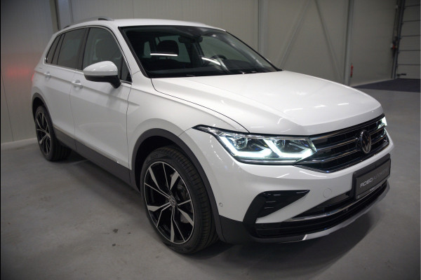 Volkswagen Tiguan 1.4 TSI eHybrid Elegance Business | Stoelverwarming | Stuurverwarming | Massage | 360 Camera | iQ Light | Ambiance Verlichting | Adaptive Cruise Control | Keyless | Apple Carplay | Navigatie | SOH 96%