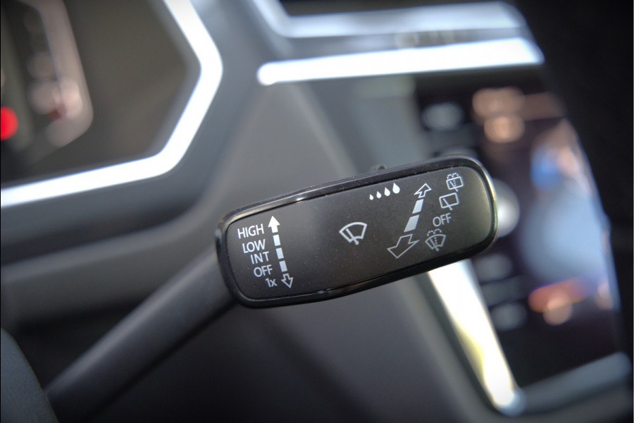 Volkswagen Tiguan 1.4 TSI eHybrid Elegance Business | Stoelverwarming | Stuurverwarming | Massage | 360 Camera | iQ Light | Ambiance Verlichting | Adaptive Cruise Control | Keyless | Apple Carplay | Navigatie | SOH 96%
