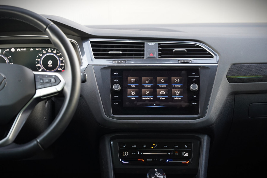 Volkswagen Tiguan 1.4 TSI eHybrid Elegance Business | Stoelverwarming | Stuurverwarming | Massage | 360 Camera | iQ Light | Ambiance Verlichting | Adaptive Cruise Control | Keyless | Apple Carplay | Navigatie | SOH 96%