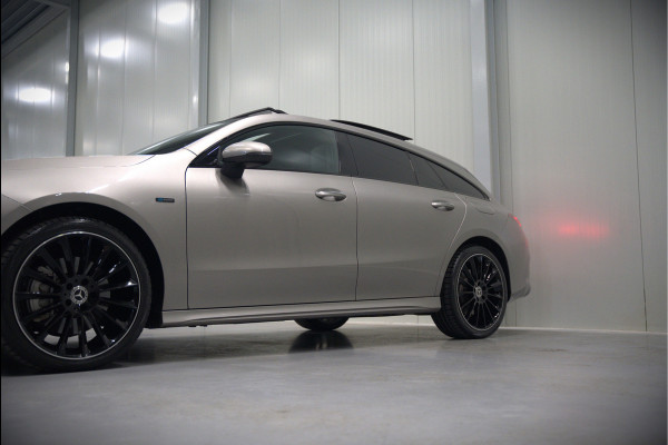 Mercedes-Benz CLA-Klasse Shooting Brake 250 e Premium | Panoramadak | Stoelverwarming | Multibeam LED | Keyless | Camera | Ambiance Verlichting | Cruise Control | SOH 95,87%