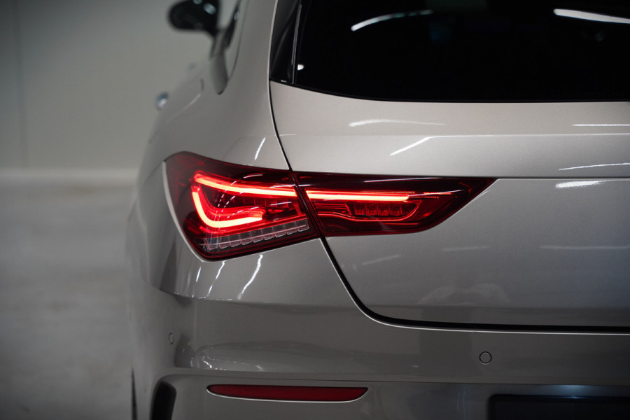 Mercedes-Benz CLA-Klasse Shooting Brake 250 e Premium | Panoramadak | Stoelverwarming | Multibeam LED | Keyless | Camera | Ambiance Verlichting | Cruise Control | SOH 95,87%