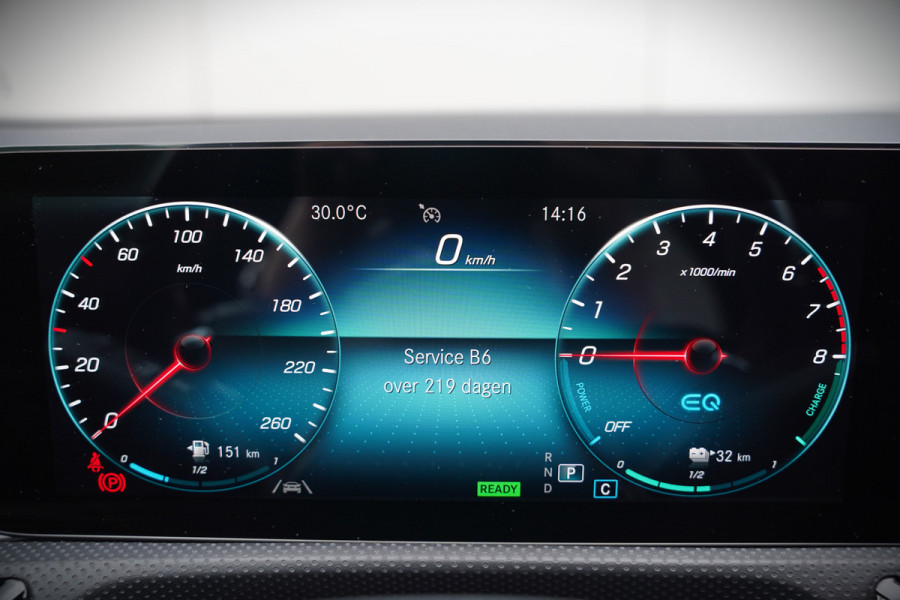 Mercedes-Benz CLA-Klasse Shooting Brake 250 e Premium | Panoramadak | Stoelverwarming | Multibeam LED | Keyless | Camera | Ambiance Verlichting | Cruise Control | SOH 95,87%