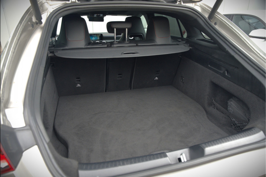 Mercedes-Benz CLA-Klasse Shooting Brake 250 e Premium | Panoramadak | Stoelverwarming | Multibeam LED | Keyless | Camera | Ambiance Verlichting | Cruise Control | SOH 95,87%