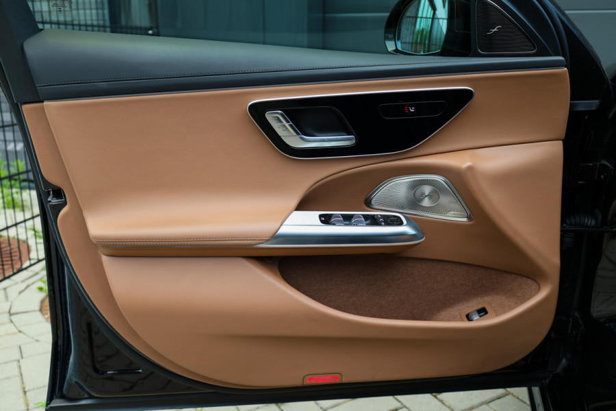 Mercedes-Benz E-Klasse Estate 300 e AMG Line | BTW | PANO | HYPERSCREEN | BURMESTER | 360 | KEYLESS | ELEK TREKHAAK |