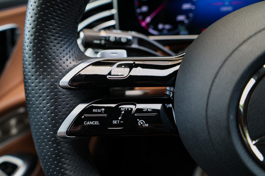 Mercedes-Benz E-Klasse Estate 300 e AMG Line | BTW | PANO | HYPERSCREEN | BURMESTER | 360 | KEYLESS | ELEK TREKHAAK |