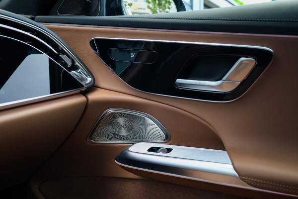 Mercedes-Benz E-Klasse Estate 300 e AMG Line | BTW | PANO | HYPERSCREEN | BURMESTER | 360 | KEYLESS | ELEK TREKHAAK |