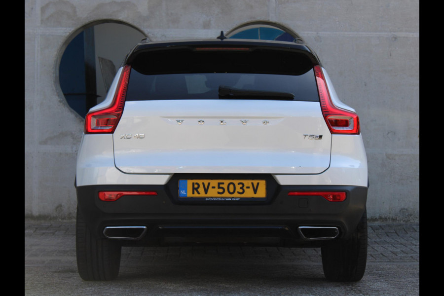 Volvo XC40 2.0 T5 AWD R-Design Intro Edition | PANORAMISCH SCHUIFDAK | HARMAN KARDON | ALCANTARA BEKLEDING | SEAT MEMORY |