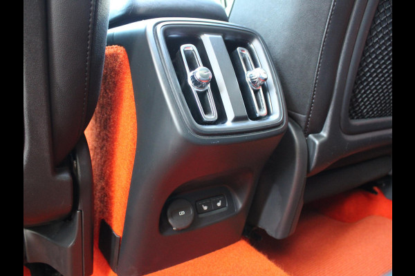 Volvo XC40 2.0 T5 AWD R-Design Intro Edition | PANORAMISCH SCHUIFDAK | HARMAN KARDON | ALCANTARA BEKLEDING | SEAT MEMORY |