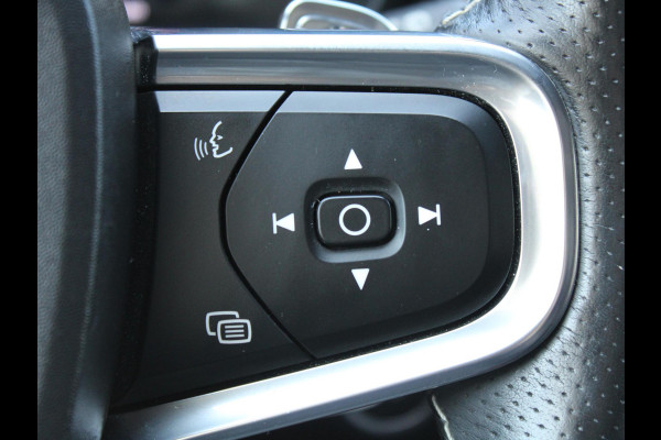 Volvo XC40 2.0 T5 AWD R-Design Intro Edition | PANORAMISCH SCHUIFDAK | HARMAN KARDON | ALCANTARA BEKLEDING | SEAT MEMORY |