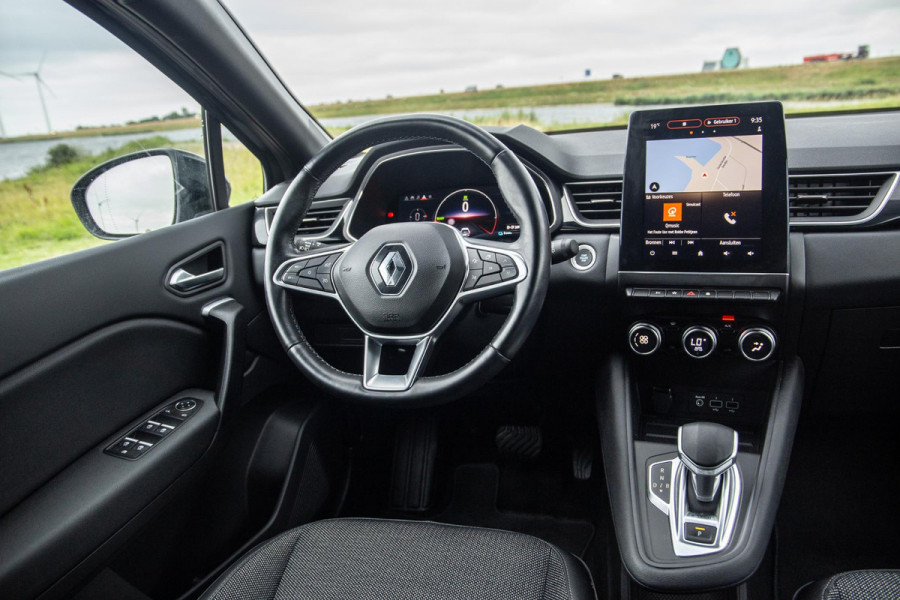 Renault Captur Renault Captur E-TECH Plug-in Hybrid Rive Gauche BLACK LINE / CRUISE CONTROLE / NAVI / CARPLAY