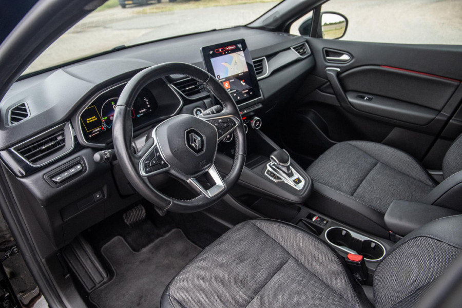 Renault Captur Renault Captur E-TECH Plug-in Hybrid Rive Gauche BLACK LINE / CRUISE CONTROLE / NAVI / CARPLAY