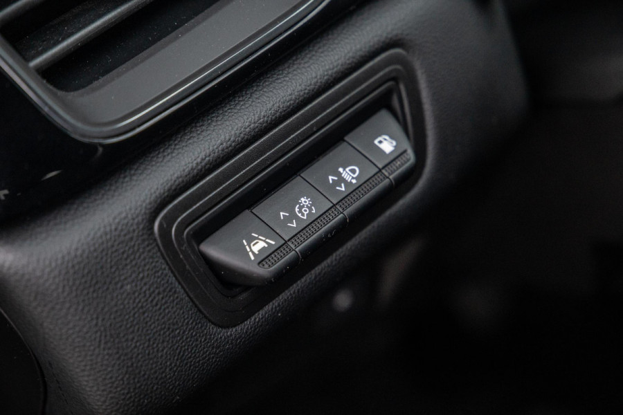 Renault Captur Renault Captur E-TECH Plug-in Hybrid Rive Gauche BLACK LINE / CRUISE CONTROLE / NAVI / CARPLAY