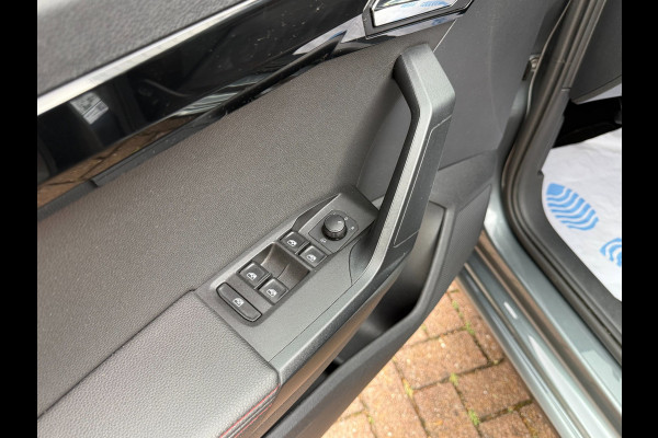 Seat Ibiza 1.0 TSI FR | LED | ACC | Keyless | CarPlay | Navi