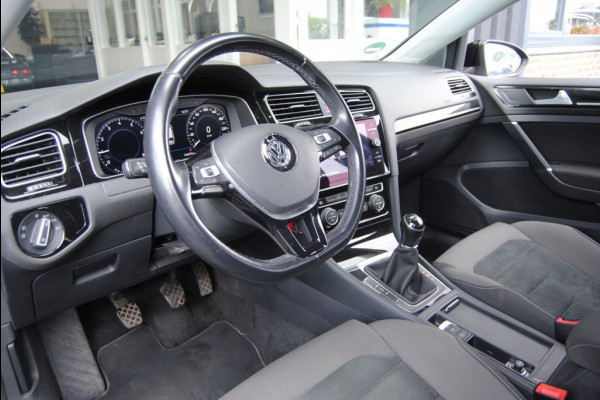 Volkswagen Golf Variant 1.5 TSI Highline | Adaptive Cruise | NAV | Airco