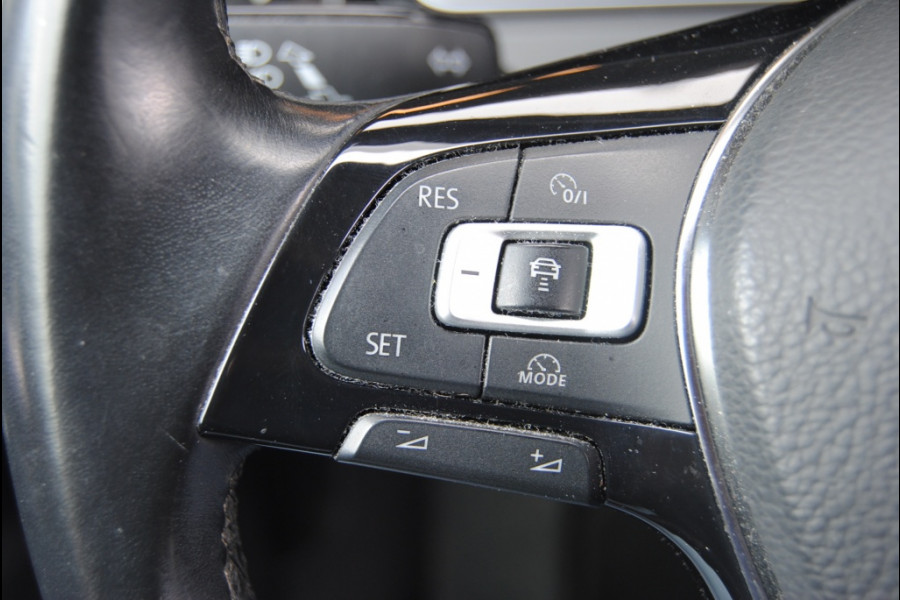 Volkswagen Golf Variant 1.5 TSI Highline | Adaptive Cruise | NAV | Airco