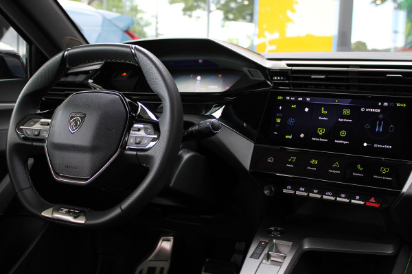 Peugeot 408 1.6 HYbrid 225 EAT8 GT | Panoramadak | Winterpack | Luxe!