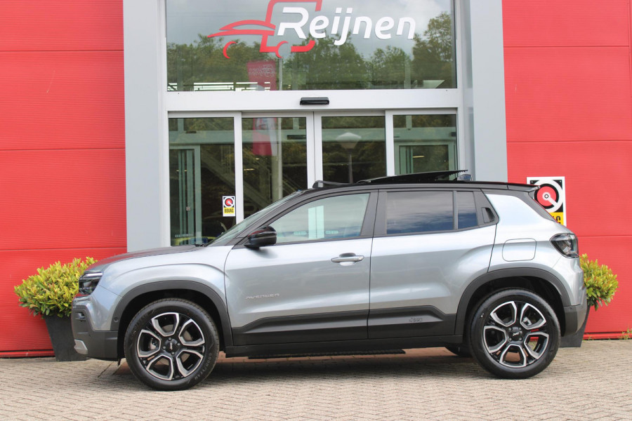 Jeep Avenger 1.2 e-Hybrid 110PK SUMMIT | PANORAMA SCHUIF/KANTEL DAK | INFOTAINMENT & CONVENIENCE PACK: NAVIGATIE/VERKEERBORDENINFORMATIE/KEYLESS ENTRY EN START/HANDSFREE ELEKTRISCH BEDIENBARE ACHTERKLEP/JBL AUDIO SYSTEM/AFDEKKING MIDDENCONSOLE | WINTERPACK: STOELVERWARMING/VERWARMBARE VOORRUITRAND | 18" LICHTMETAAL DIAMOND CUT | ADAPTIVE CRUISE CONTROL + LANE CENTERINGASSIST | SELEC-TERRAIN DRIVING MODE SELECT | 360° PARKEERSENSENSOREN | ACHTERUITRIJCAMERA 180° MET DRONE-VIEW | AUTOMATISCH GROOTLICHT | BLIND SPOT WARNING | FULL LED KOPLAMPEN | ZWART DAK |DRAADLOZE APPLE CARPLAY/AND
