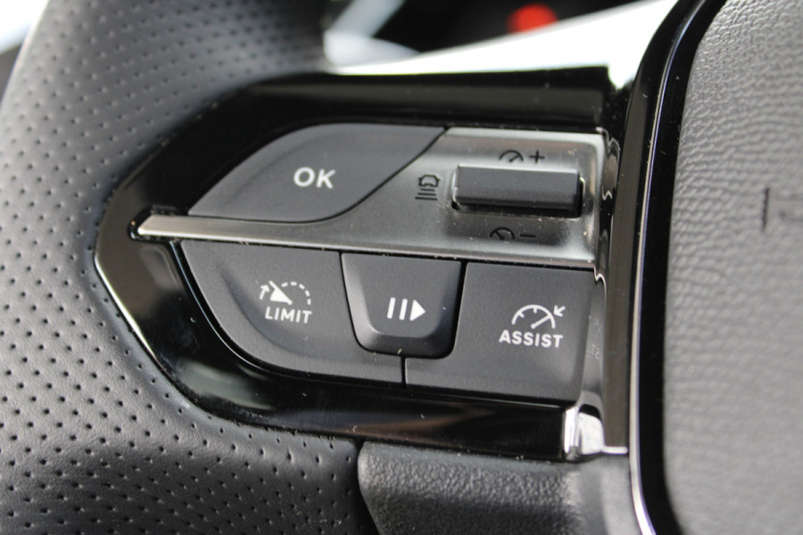 Peugeot 408 1.6 HYbrid 225 EAT8 GT | Panoramadak | Winterpack | Luxe!