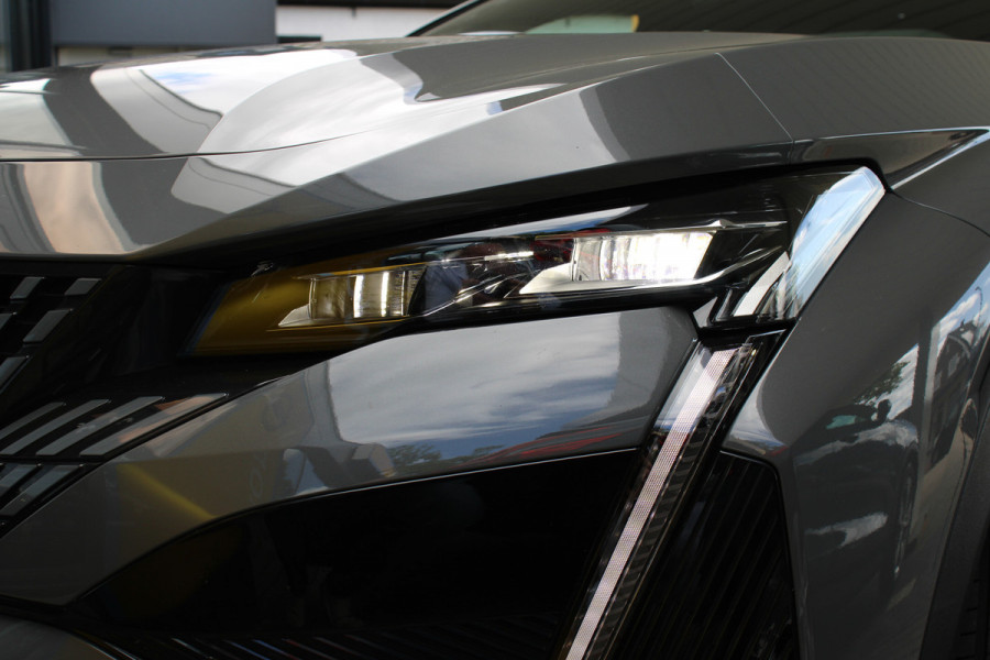 Peugeot 408 1.6 HYbrid 225 EAT8 GT | Panoramadak | Winterpack | Luxe!